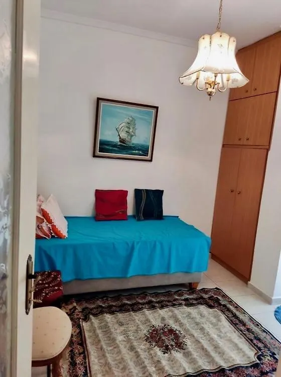 Marys House , Lovely 2-Bedroom Apartment 테살로니키